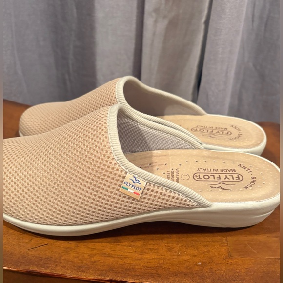 Fly Flot Shoes - FLY FLOT  Cream Slip-On Shoes